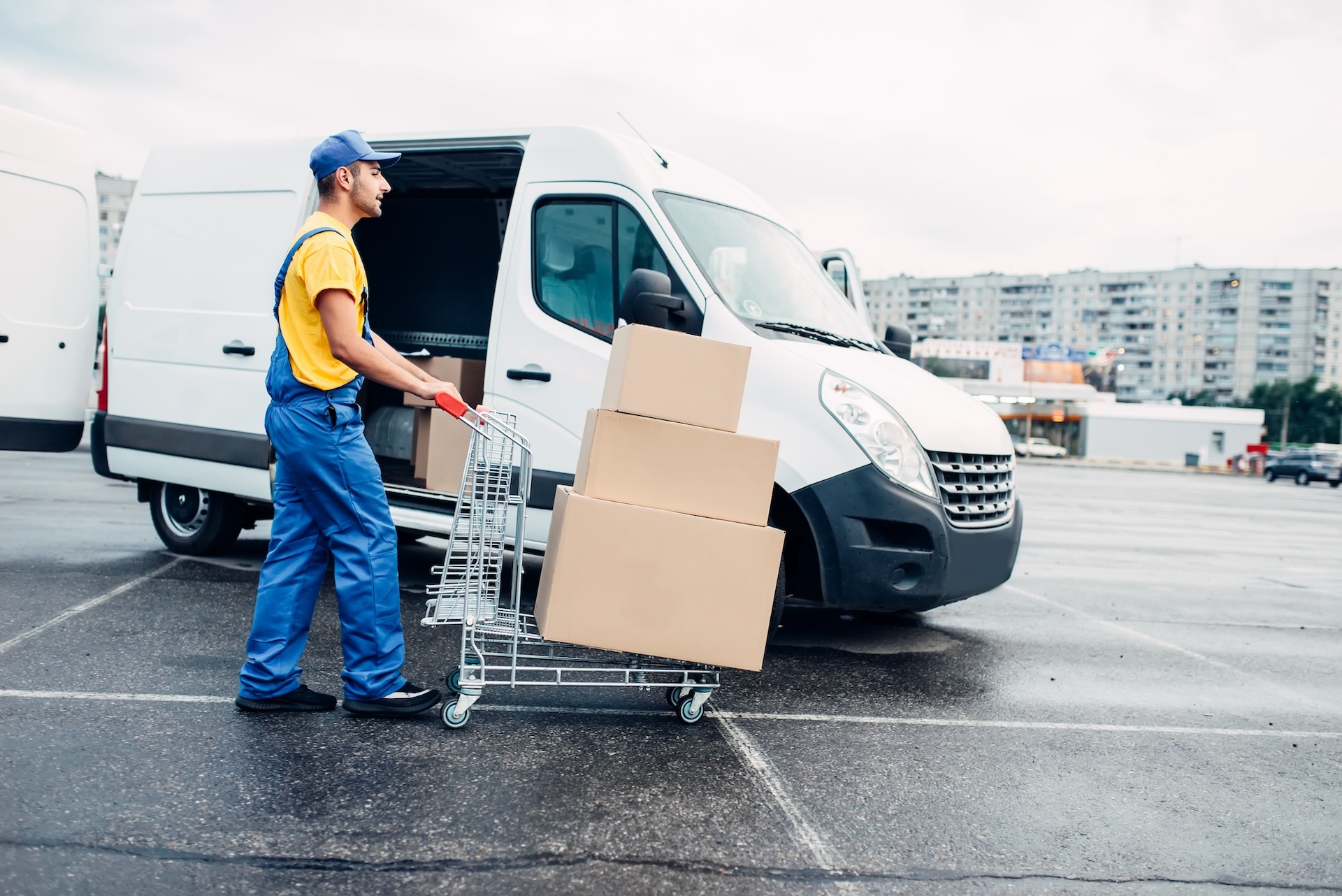 Enhancing Business Efficiency Through Streamlined Logistics Strategies